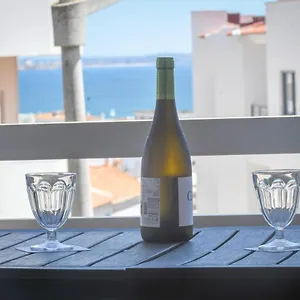 Eastview Apartamento